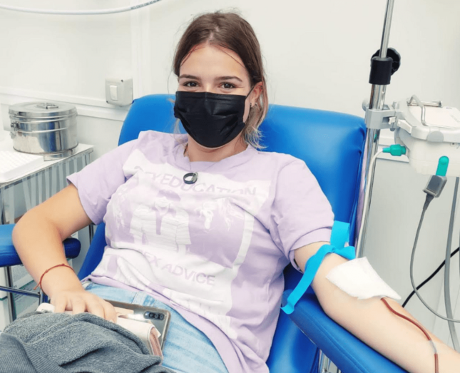 Imagen de archivo de una donante de sangre / TA